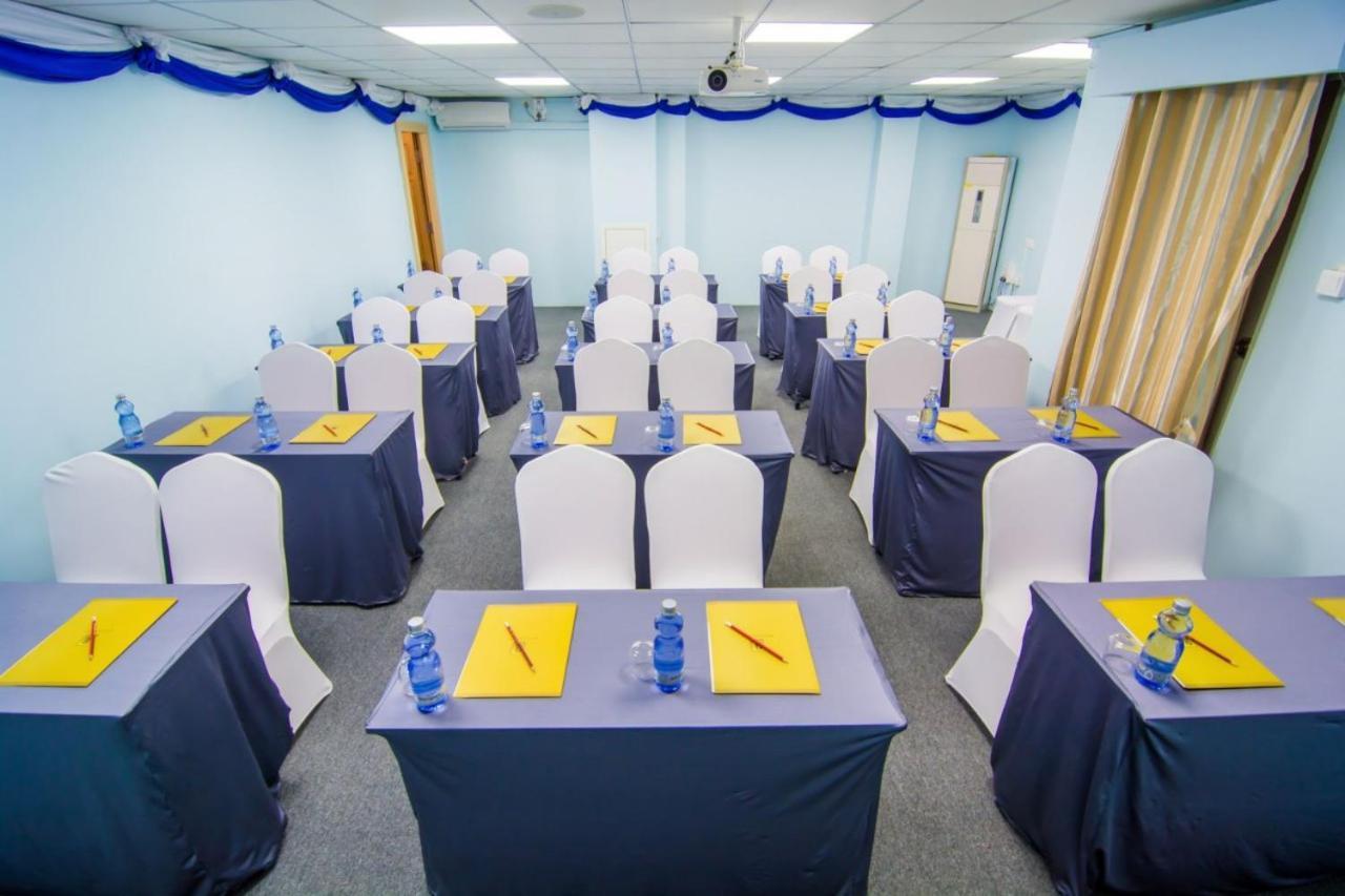 Botahtaung Hotel Янгон Экстерьер фото