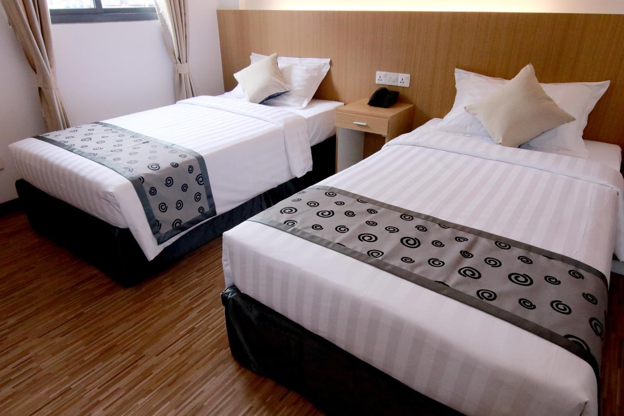 Botahtaung Hotel Янгон Экстерьер фото