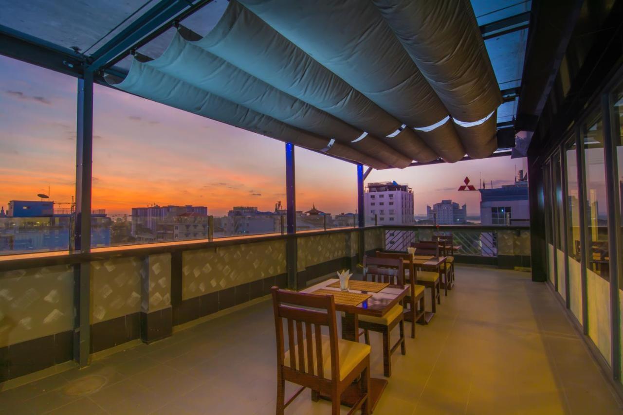 Botahtaung Hotel Янгон Экстерьер фото